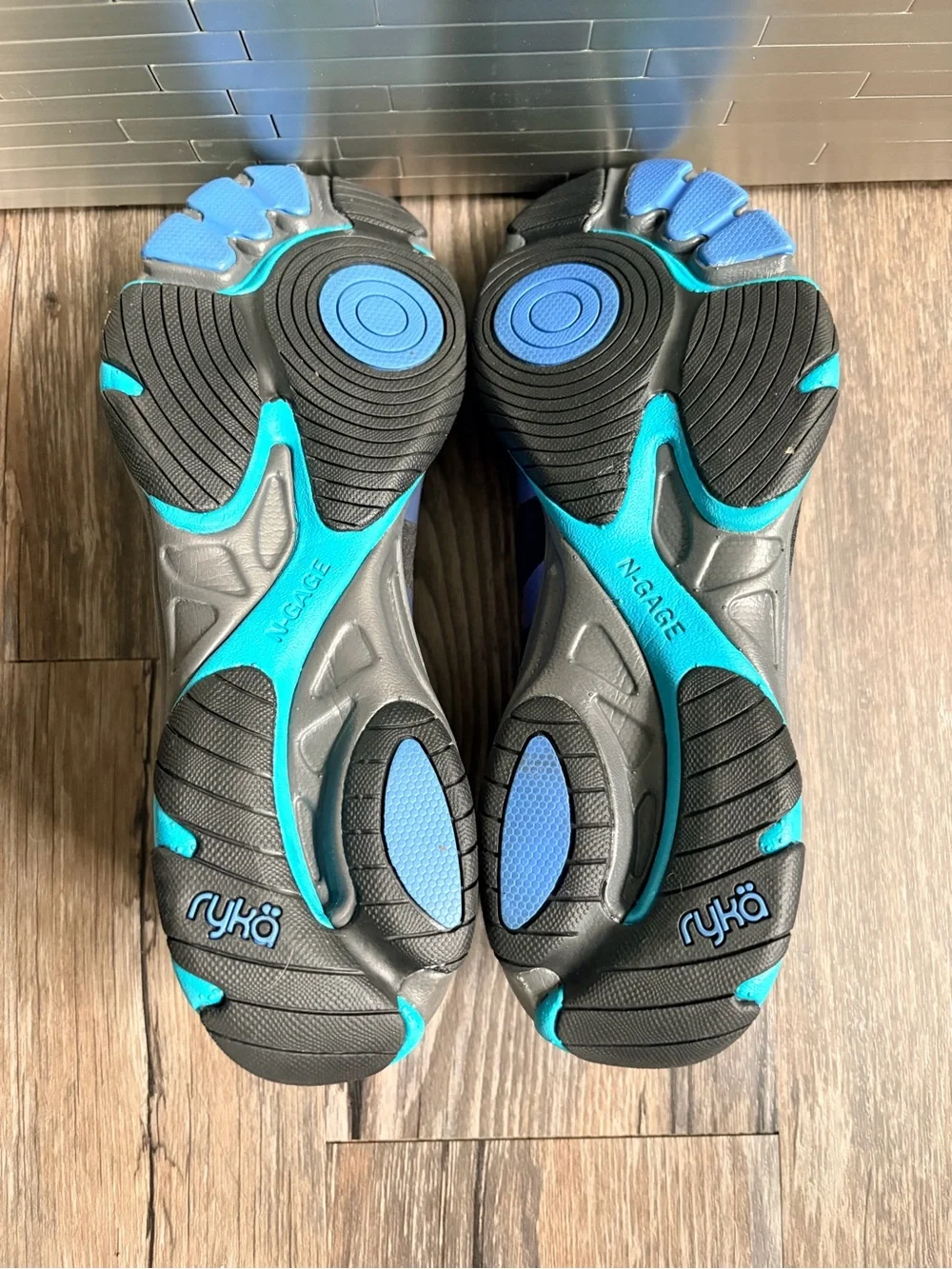 NWOT RYKA Influence cross trainers with Blue & Purple Accents sz 8.5
